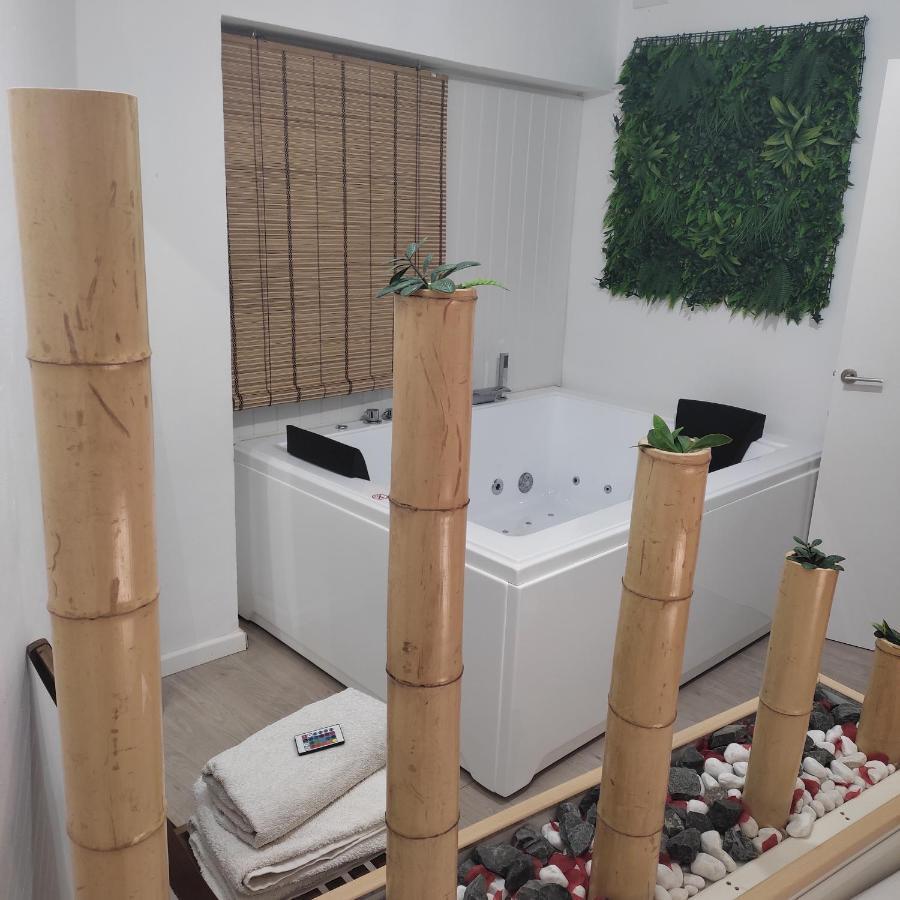 Exclusivo Apartamento Spa Privado Frente El Mar Miami Playa Eksteriør billede